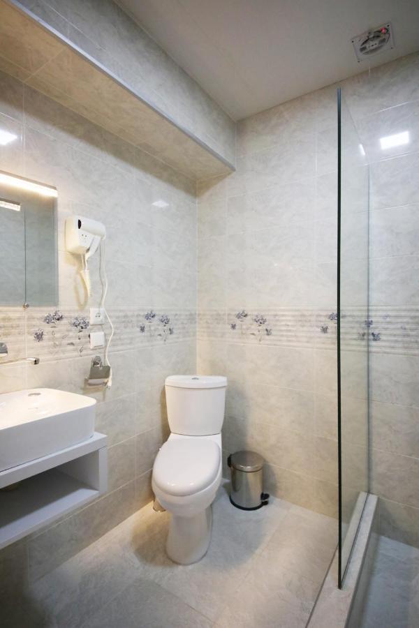 Hotel Tamari Kutaisi Zewnętrze zdjęcie