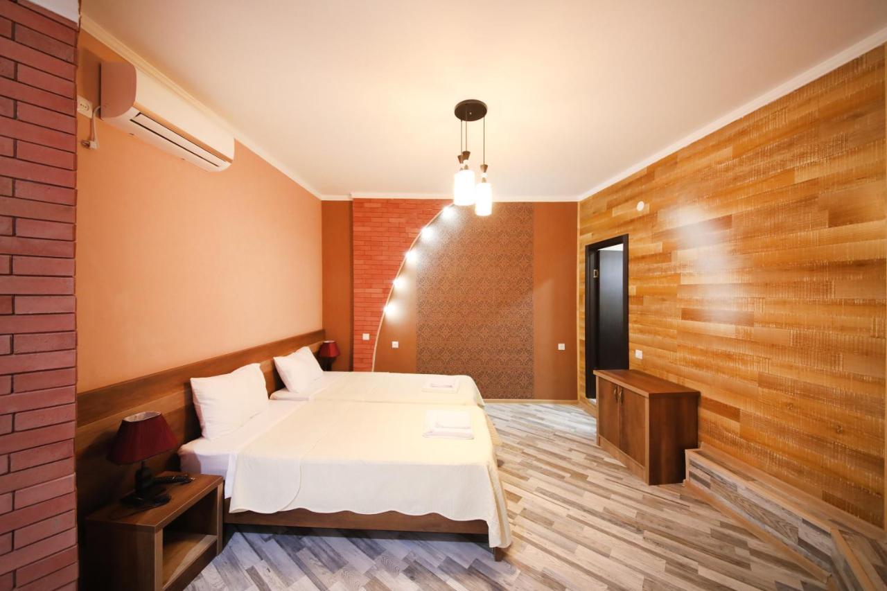 Hotel Tamari Kutaisi Zewnętrze zdjęcie