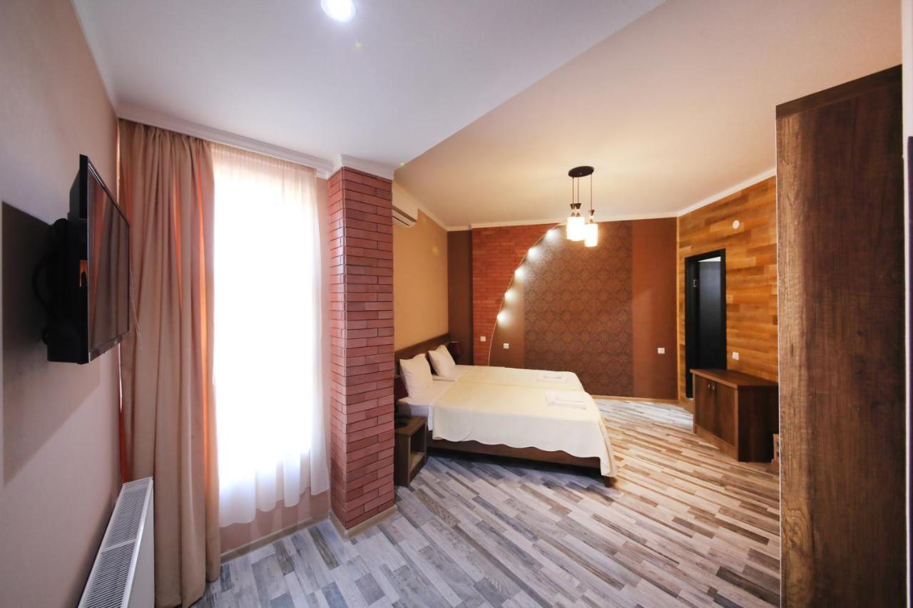 Hotel Tamari Kutaisi Zewnętrze zdjęcie
