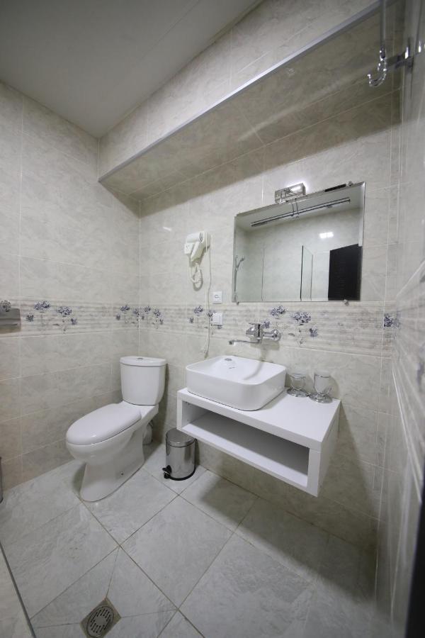 Hotel Tamari Kutaisi Zewnętrze zdjęcie